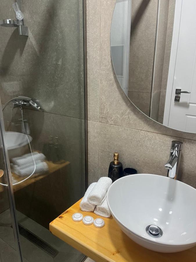 Viva Apartments Пермет Екстер'єр фото