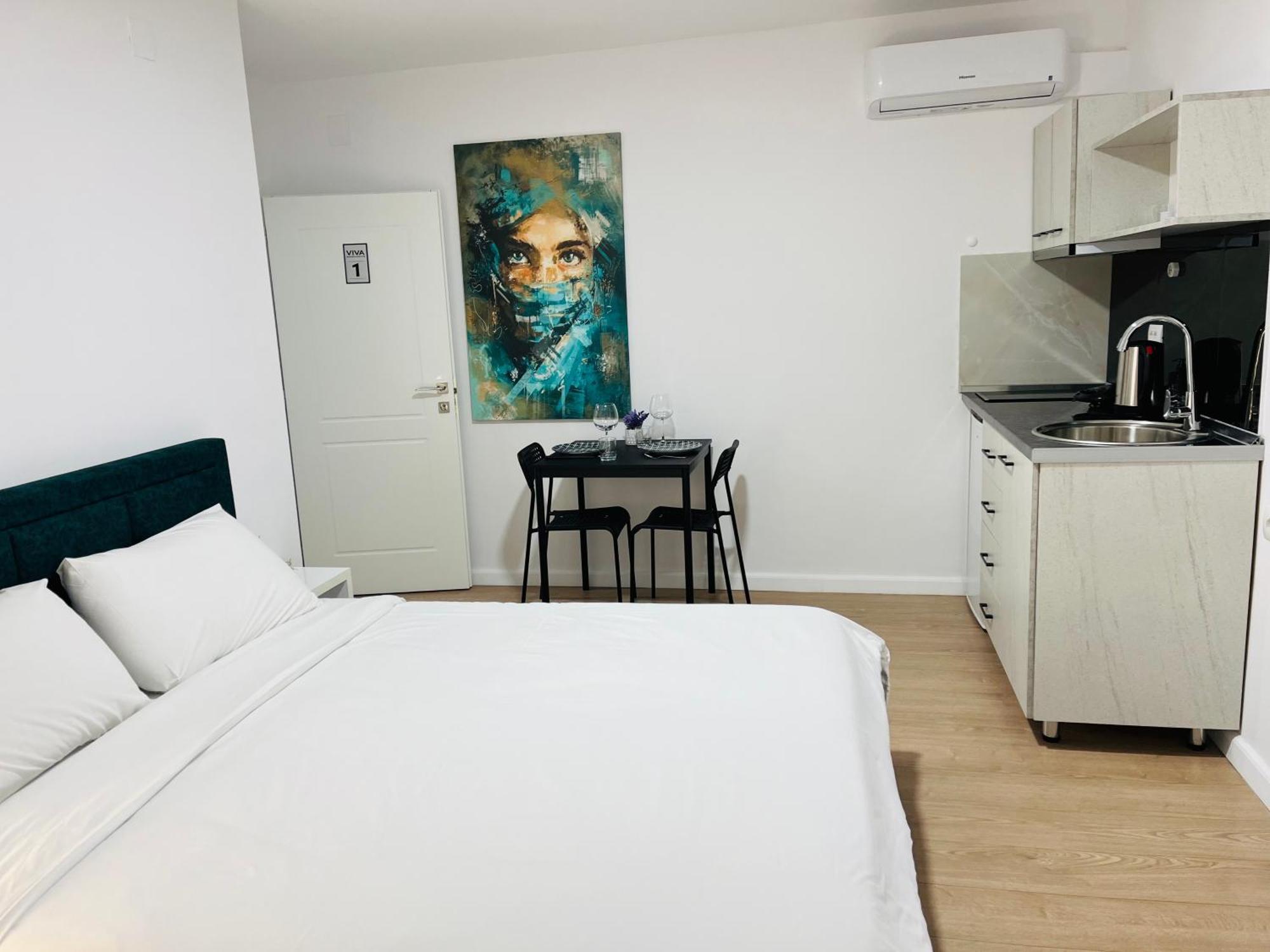 Viva Apartments Пермет Екстер'єр фото